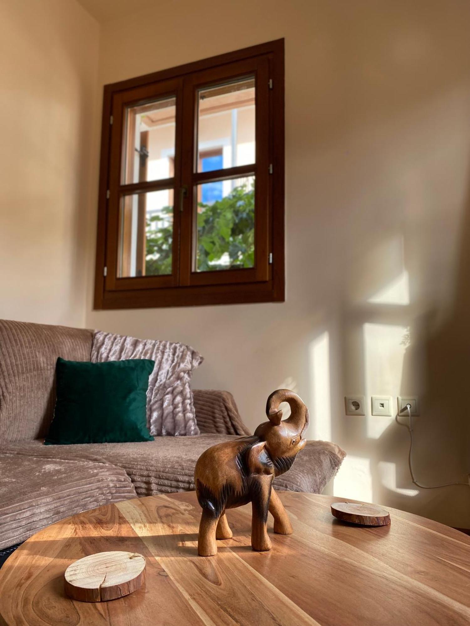 Delfi'S Cozy Maisonette Exterior foto